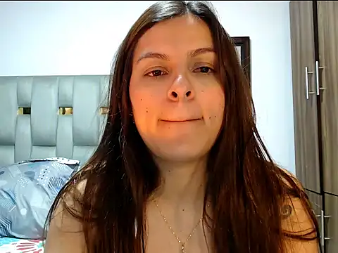 lindacutferrer online show from May 23, 2026, 10:58 pm