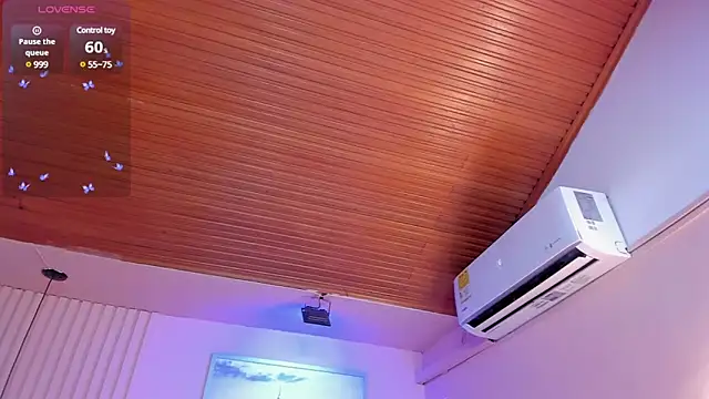 viiolett lee online show from January 15, 2025, 2:27 am