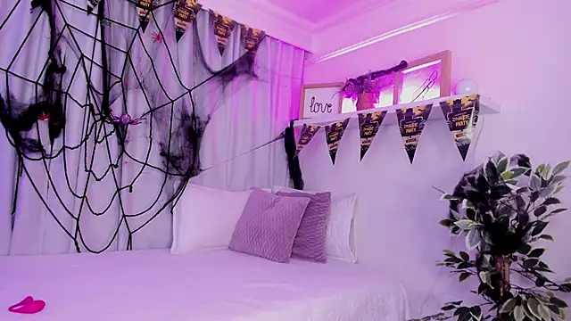 susyy7 online show from October 30, 2025, 7:36 pm