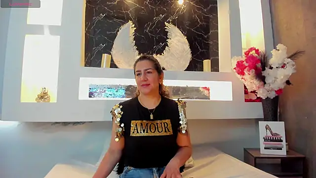 Snapshot of Cinthya_mjs chatting on October 18, 2025, 12:28 pm Cinthya mjs online show from October 18, 2025, 12:28 pm