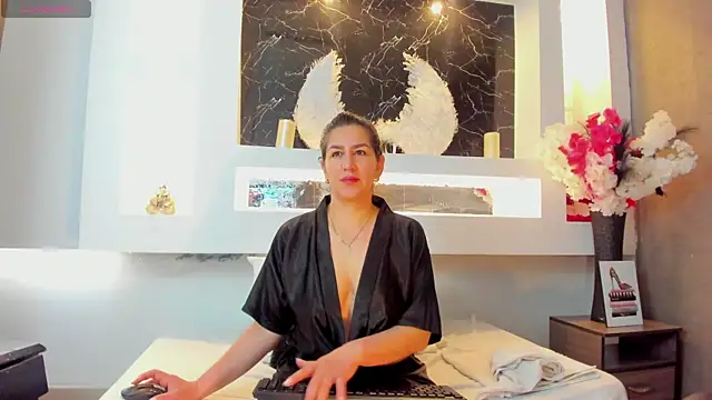 Snapshot of Cinthya_mjs chatting on October 21, 2025, 12:06 pm Cinthya mjs online show from October 21, 2025, 12:06 pm