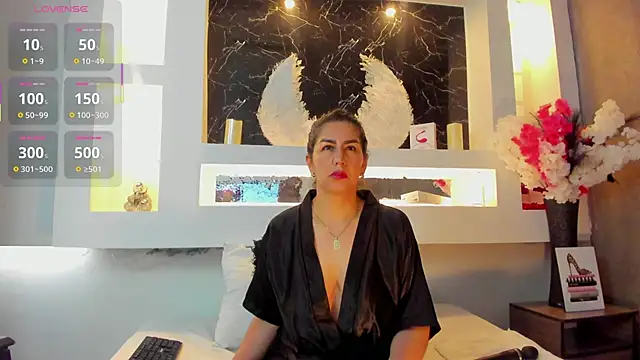 Snapshot of Cinthya_mjs chatting on October 24, 2025, 12:01 pm Cinthya mjs online show from October 24, 2025, 12:01 pm