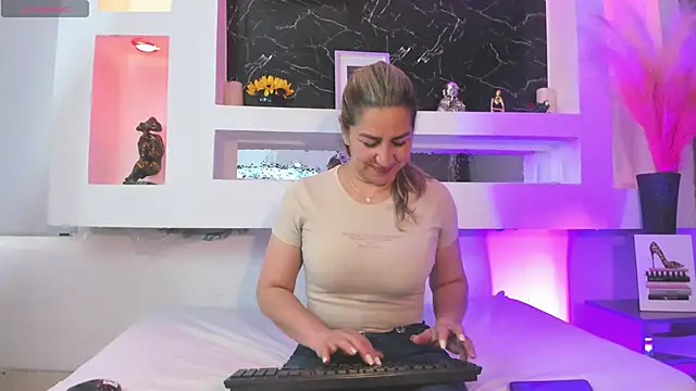 Snapshot of Cinthya_mjs chatting on February 20, 2026, 12:05 pm Cinthya mjs online show from February 20, 2026, 12:05 pm