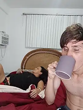 Milfvalesk online show from September 24, 2025, 8:12 pm