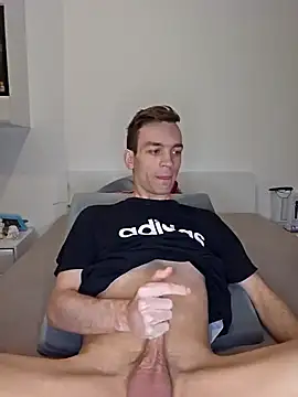 nickdtr online show from December 13, 2024, 3:27 am