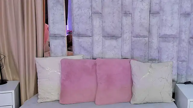 Snapshot of lila_noa chatting on November 28, 2025, 7:27 pm lila noa online show from November 28, 2025, 7:27 pm