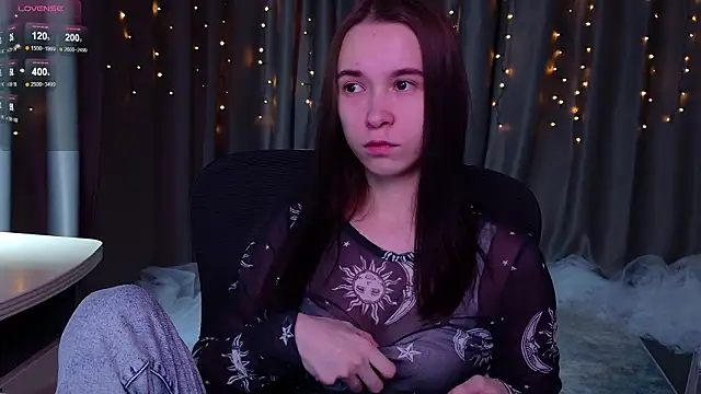 Snapshot of LilithStrangfor chatting on February 12, 2026, 8:26 pm LilithStrangfor online show from February 12, 2026, 8:26 pm