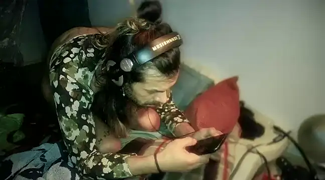Snapshot of P4RtYBOII92 chatting on February 26, 2025, 4:24 pm P4RtYBOII92 online show from February 26, 2025, 4:24 pm
