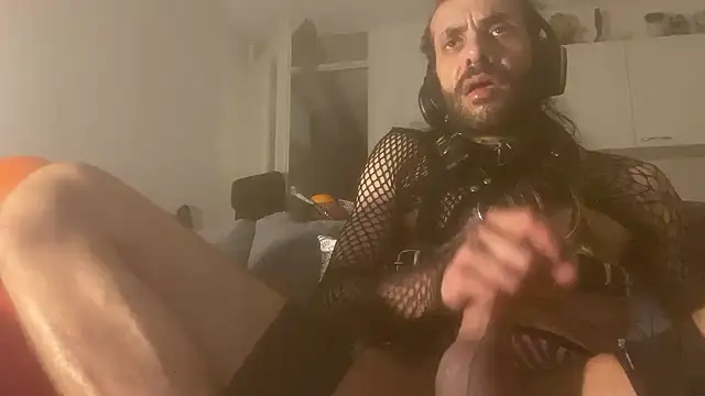 Snapshot of P4RtYBOII92 chatting on September 12, 2025, 7:36 pm P4RtYBOII92 online show from September 12, 2025, 7:36 pm