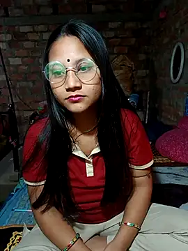 Snapshot of Cuterinki chatting on February 13, 2026, 12:39 am Cuterinki online show from February 13, 2026, 12:39 am