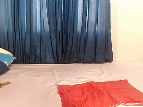 Snapshot of SexyMbalee chatting on February 24, 2026, 9:18 am SexyMbalee online show from February 24, 2026, 9:18 am