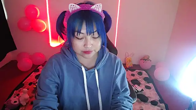 Snapshot of Shaddycute_ chatting on December 21, 2024, 4:03 pm Shaddycute online show from December 21, 2024, 4:03 pm