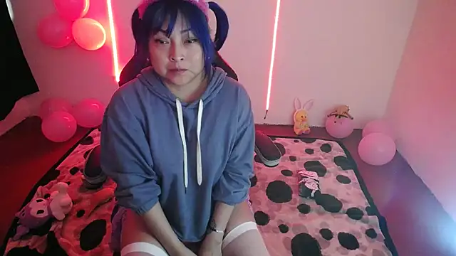 Snapshot of Shaddycute_ chatting on December 21, 2024, 7:06 pm Shaddycute online show from December 21, 2024, 7:06 pm