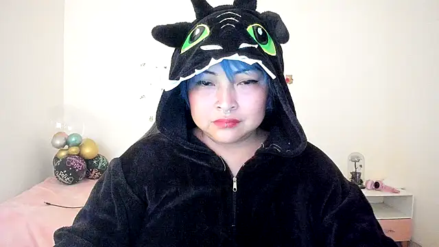Snapshot of Shaddycute_ chatting on October 8, 2025, 4:37 pm Shaddycute online show from October 8, 2025, 4:37 pm