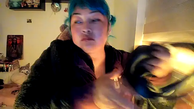 Snapshot of Shaddycute_ chatting on January 6, 2026, 11:51 pm Shaddycute online show from January 6, 2026, 11:51 pm
