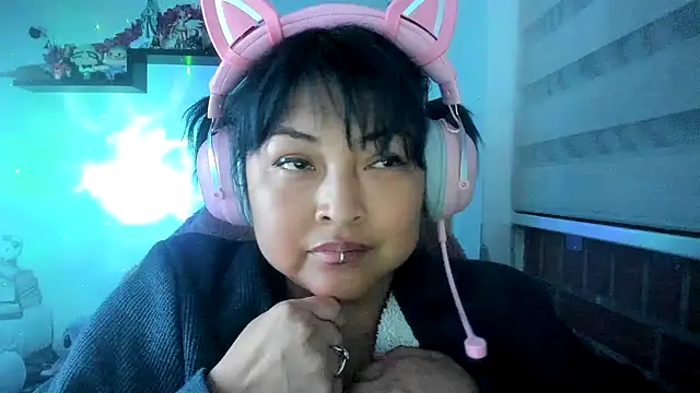 Snapshot of Shaddycute_ chatting on March 24, 2026, 12:48 am Shaddycute online show from March 24, 2026, 12:48 am