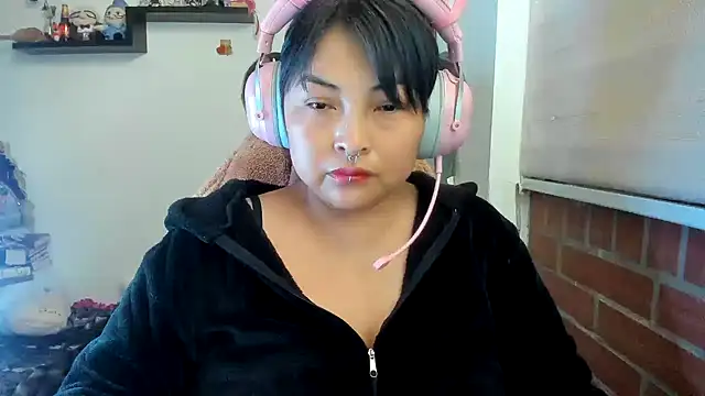 Snapshot of Shaddycute_ chatting on April 29, 2026, 4:55 pm Shaddycute online show from April 29, 2026, 4:55 pm