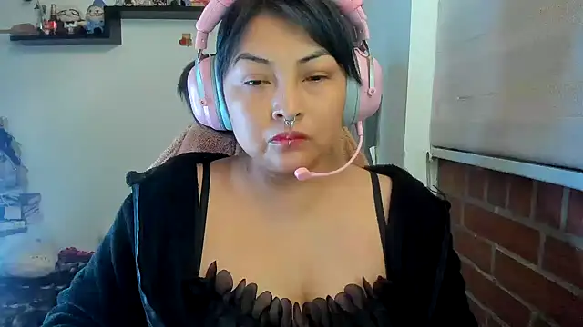 Snapshot of Shaddycute_ chatting on April 29, 2026, 5:30 pm Shaddycute online show from April 29, 2026, 5:30 pm