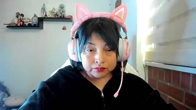 Snapshot of Shaddycute_ chatting on May 26, 2026, 2:57 pm Shaddycute online show from May 26, 2026, 2:57 pm