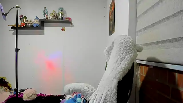 Snapshot of Shaddycute_ chatting on May 27, 2026, 2:08 am Shaddycute online show from May 27, 2026, 2:08 am