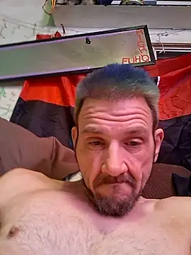 Snapshot of gettinit2wice chatting on February 21, 2026, 2:07 pm gettinit2wice online show from February 21, 2026, 2:07 pm