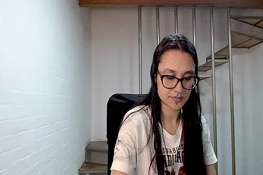 Jessie Desire online show from November 25, 2025, 1:38 am