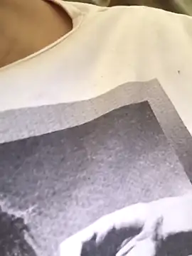 florecita9 online show from November 21, 2025, 5:44 pm