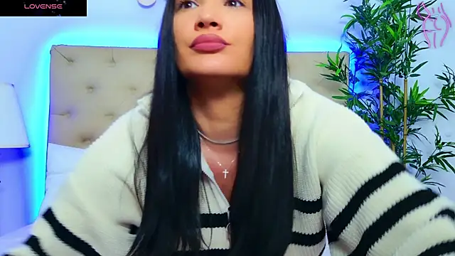 Snapshot of DaliyaArabian chatting on October 30, 2025, 12:50 pm DaliyaArabian online show from October 30, 2025, 12:50 pm