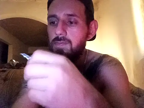 Snapshot of Chatoxxx614 chatting on January 2, 2025, 5:35 am Chatoxxx614 online show from January 2, 2025, 5:35 am