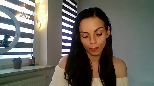 Snapshot of CassieSensual chatting on December 27, 2024, 9:28 am CassieSensual online show from December 27, 2024, 9:28 am