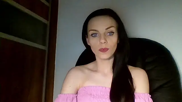 Snapshot of CassieSensual chatting on March 7, 2025, 7:16 pm CassieSensual online show from March 7, 2025, 7:16 pm