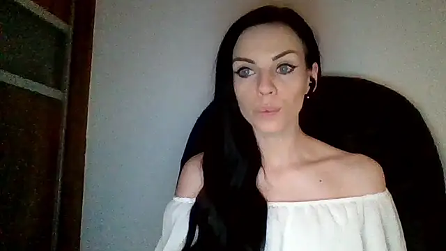 Snapshot of CassieSensual chatting on March 8, 2025, 7:20 pm CassieSensual online show from March 8, 2025, 7:20 pm