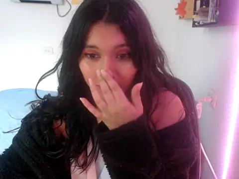 Snapshot of HannaKlein chatting on September 8, 2025, 5:34 pm HannaKlein online show from September 8, 2025, 5:34 pm