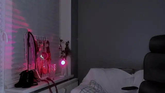 Snapshot of hype_meal_home chatting on January 11, 2026, 7:30 pm hype meal home online show from January 11, 2026, 7:30 pm