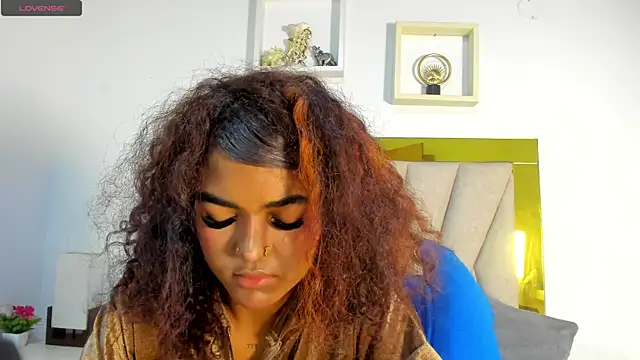 Snapshot of vahiolet_fuentes chatting on January 17, 2026, 3:00 am vahiolet fuentes online show from January 17, 2026, 3:00 am