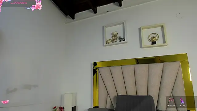 Snapshot of vahiolet_fuentes chatting on February 27, 2026, 3:06 am vahiolet fuentes online show from February 27, 2026, 3:06 am