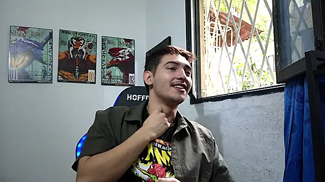 Snapshot of DiegoRogue_ chatting on February 18, 2025, 2:27 pm DiegoRogue online show from February 18, 2025, 2:27 pm