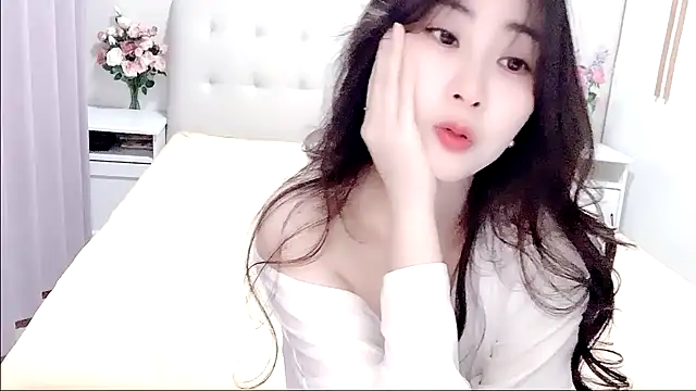 Snapshot of aisha123123 chatting on January 19, 2026, 2:26 am aisha123123 online show from January 19, 2026, 2:26 am