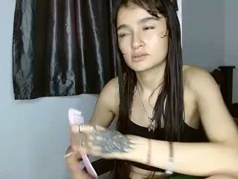 saritapretyy online show from February 5, 2025, 8:57 pm
