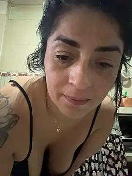 Snapshot of karenlennox1 chatting on January 18, 2026, 7:50 pm karenlennox1 online show from January 18, 2026, 7:50 pm