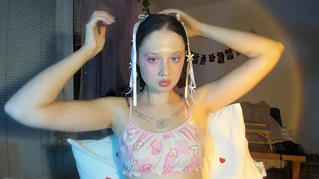 Snapshot of Jenny_darling_love chatting on December 3, 2025, 7:23 pm Jenny darling love online show from December 3, 2025, 7:23 pm