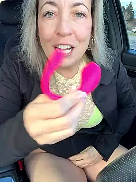 Snapshot of Cherry-red-xo chatting on January 9, 2026, 4:54 pm Cherry-red-xo online show from January 9, 2026, 4:54 pm