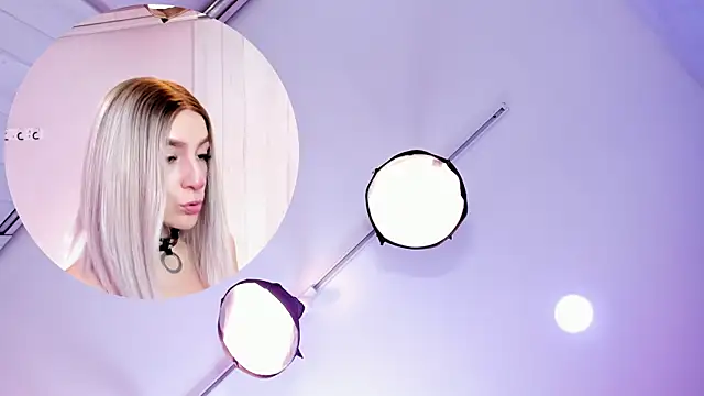 Kate bunny  online show from November 26, 2025, 11:33 am