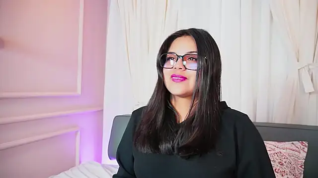 Sophia wilsonn  online show from September 12, 2025, 11:10 am