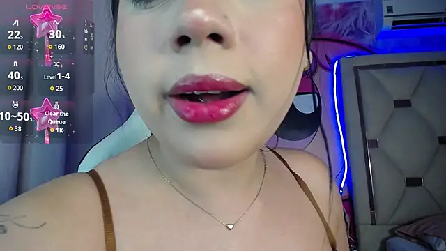 Ashley piinkk  online show from July 28, 2026, 11:26 pm