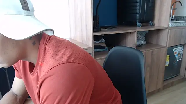 Snapshot of Jhonyblack_1 chatting on February 6, 2026, 7:17 pm Jhonyblack 1 online show from February 6, 2026, 7:17 pm