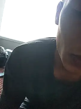 Snapshot of Jhonyblack_1 chatting on February 19, 2026, 10:17 pm Jhonyblack 1 online show from February 19, 2026, 10:17 pm