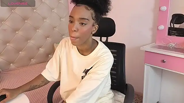 Georgis  online show from November 28, 2025, 9:17 pm