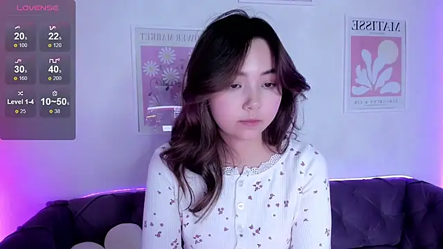 Snapshot of Fluffy_Rose chatting on February 11, 2025, 12:16 pm Fluffy Rose online show from February 11, 2025, 12:16 pm