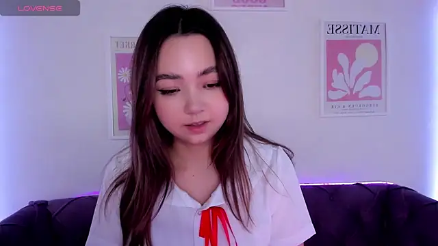 Snapshot of Fluffy_Rose chatting on March 2, 2025, 12:22 pm Fluffy Rose online show from March 2, 2025, 12:22 pm